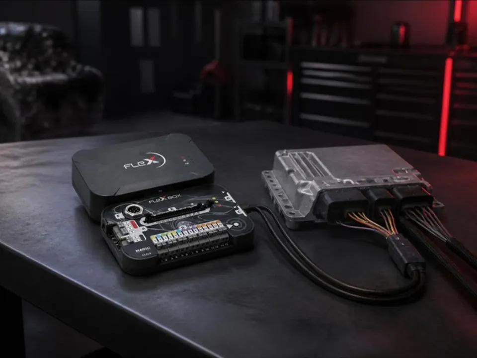 Flex ECU/TCU programlama cihazı ve tezgâhta kontrol ünitesi
